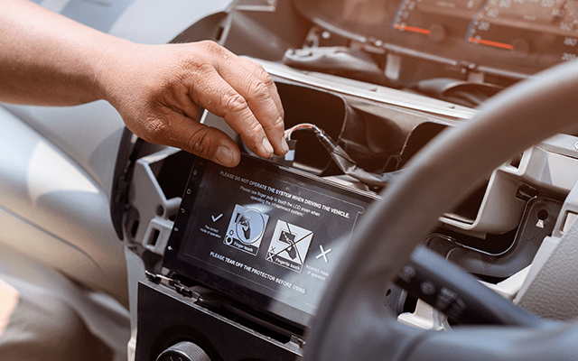 カーパーツの取付